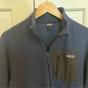 Patagonia Men's Navy R1 Air